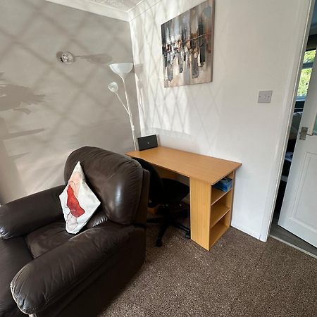 Hinckley Home Sleeps 5 Complete House Leicester Esterno foto