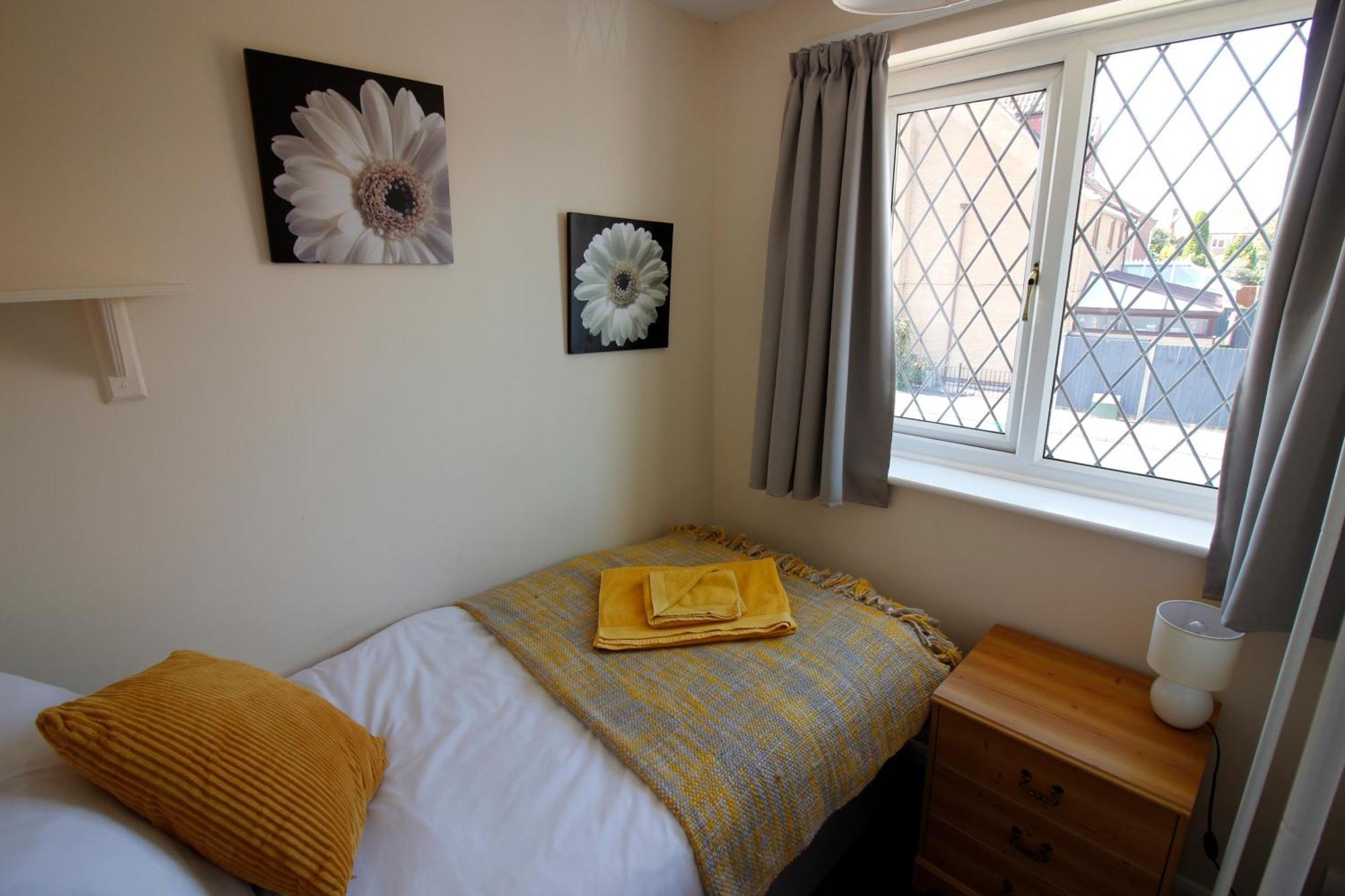 Hinckley Home Sleeps 5 Complete House Leicester Esterno foto