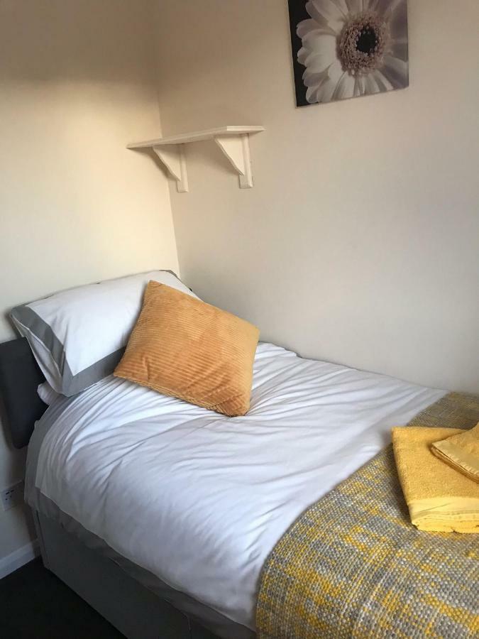 Hinckley Home Sleeps 5 Complete House Leicester Esterno foto